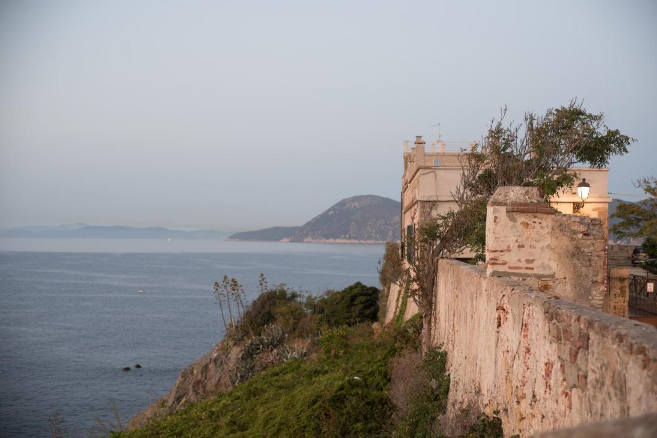 Casa Vacanze Nel Centro Storico Di Portoferraio Exterior foto
